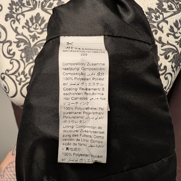 🖤 Red and Black Faux Leather Moto Jacket - Picture 6 of 6